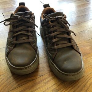 Men’s casual shoes lace up soft leather Skechers